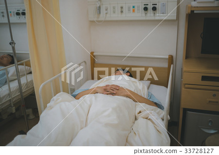 入院病人 住院 男人 33728127