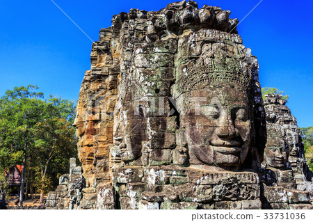 Ancient Bayon temple in Angkor Thom, Siem Reap 33731036