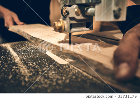 Manufacture of guitars of the brand Woodstock. 33731179