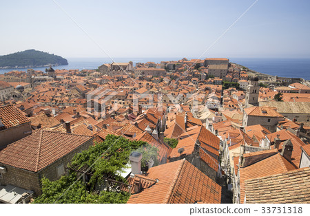 Dubrovnik cityscape roof 33731318