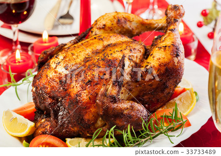 Baked chicken for Christmas dinner 33733489