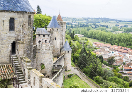 歷史的被加強的城市卡爾卡松和城堡鎮 33735224