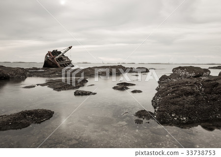 seascape in the evening 33738753