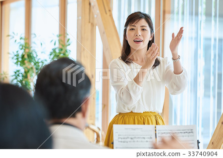 高級音樂圈 高級音樂圈 33740904