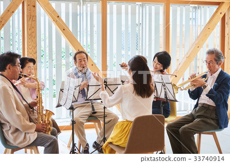 高級音樂圈 高級音樂圈 33740914
