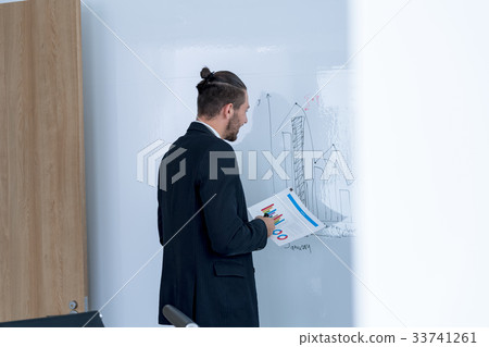 Businessman, foreigner, global, meeting, meeting 33741261