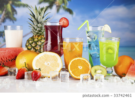 Exotic alcohol drinks 33742461