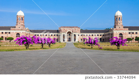 Forest Research Institute 33744094