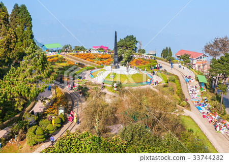 Batasia Loop, Darjeeling Batasia Loop, Darjeeling 33744282