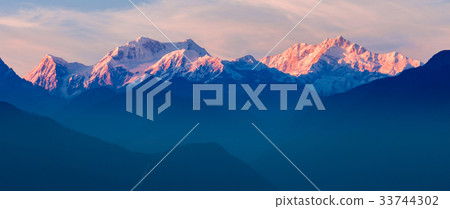Kangchenjunga mountain view Kangchenjunga mountain view 33744302