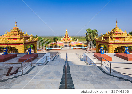Global Vipassana Pagoda 33744306