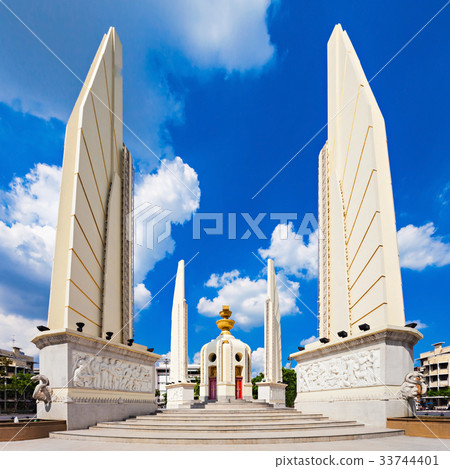 The Democracy Monument 33744401