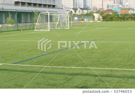 School ground disaster shelter in central Tokyo 33746053