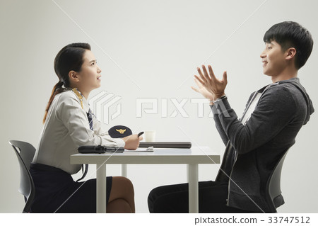 Police, thieves, professionals 33747512