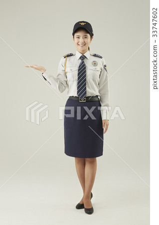 Police officer 33747602