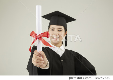Graduate student, graduation 33747840