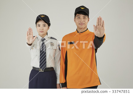 Police, firefighters, professionals 33747851