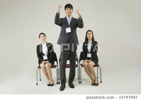 面試,商人,女商人,新員工,工作 面試,商人,女商人,新員工,工作 33747997