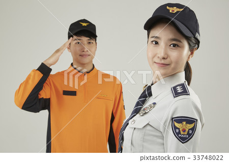 警察，消防員，專業人士 33748022