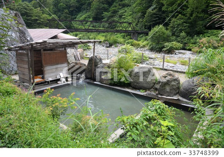 Kurobe gorge's secret hot spring, Momma Onsen Kurobe gorge's secret hot spring, Momma Onsen 33748399