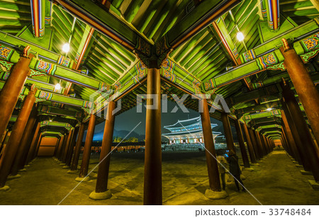 Kunjeongjeon (National Treasure No.223), Gyeongbokgung Palace (Historic Site No.117), Jongno-gu, Seoul Kunjeongjeon (National Treasure No.223), Gyeongbokgung Palace (Historic Site No.117), Jongno-gu, Seoul 33748484