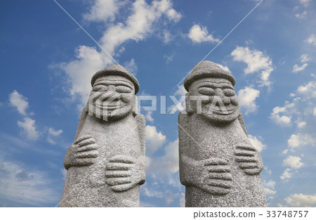 石牆 33748757