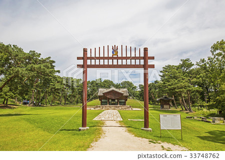 京畿道高陽市Yeomneung,Yeongneung,Seomyeonneung(歷史遺址200號) 京畿道高陽市Yeomneung,Yeongneung,Seomyeonneung(歷史遺址200號) 33748762