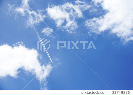 雲,雲 雲,雲 33749856