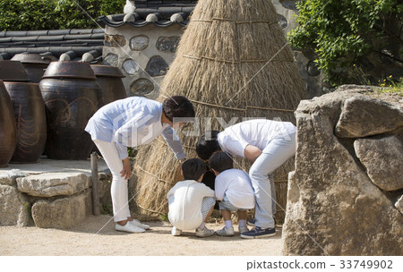 Dullness, Family 33749902