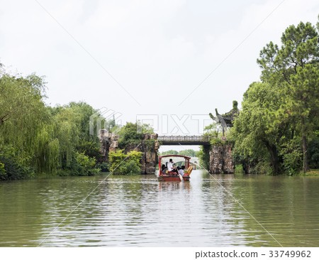 Suzhou, Yangzhou, Jiangsu, China Suzhou, Yangzhou, Jiangsu, China 33749962