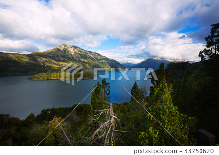 Lago Mascardi view Lago Mascardi view 33750620