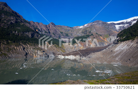Ventisquero Negro glacier Ventisquero Negro glacier 33750621