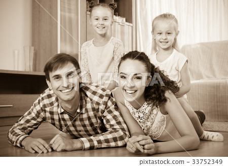 Portrait of family with kids at home 33752349