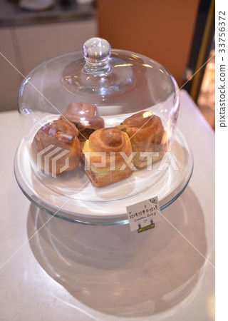 Caramel cinnamon roll Caramel cinnamon roll 33756372