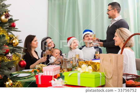 big happy family with children celebrates Christmas big happy family with children celebrates Christmas 33756752