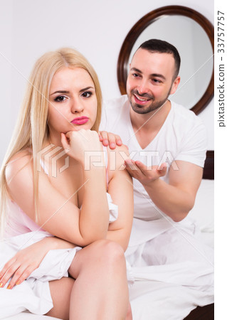 Husband making efforts to reconcile 33757757