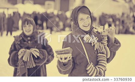 girls celebrating Pancake Week girls celebrating Pancake Week 33760930