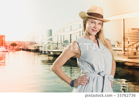 Cheerful woman in the hat Cheerful woman in the hat 33762736