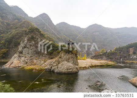 Wolyoungbong, Gwacheon, Gangcheoncheon, Yeongdong-gun, Chungbuk 33763531