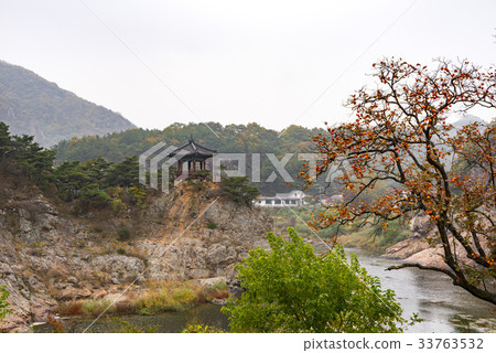Wolyoungbong, Gwacheon, Gangcheoncheon, Yeongdong-gun, Chungbuk 33763532