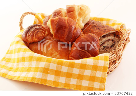 Looks tasty bread 33767452