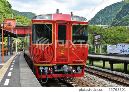 四國曼卡觀光列車1000年 四國曼卡觀光列車1000年 33768801