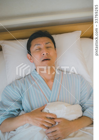 住院 生病的 病 33769265