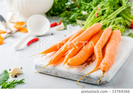 Ingredients for carrot soup 33769366