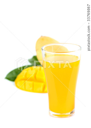 Glass of Mango juice with mangos slice fruit Glass of Mango juice with mangos slice fruit 33769867