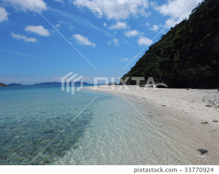 Okinawa Kerama Islands Gisship Island Uninhabited beach Nature Okinawa sandy beach South Island Southern Japan Japan Summer Sea Beach 33770924