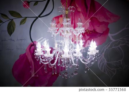 chandelier 33771568