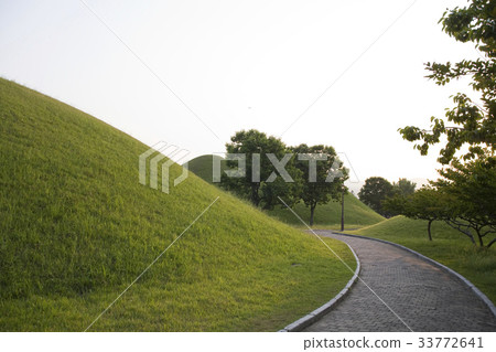 Daeleungwon, Gyeongju Historical Remains District Daeleungwon District, Gyeongju, Gyeongbuk Daeleungwon, Gyeongju Historical Remains District Daeleungwon District, Gyeongju, Gyeongbuk 33772641