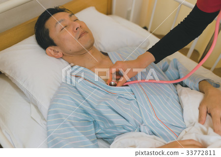 聽診 男人 男 33772811