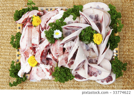 Bark, sawdust, Hanwoo 33774622